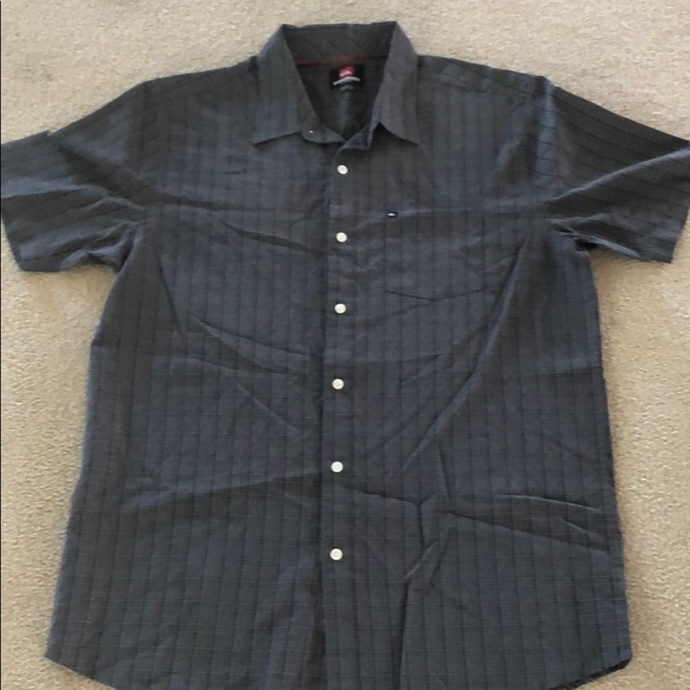 Men’s Quicksilver button down shirt